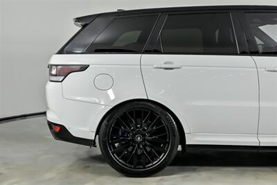 2017 Land Rover Range Rover Sport SVR   - Photo 13 - Joliet, IL 60435