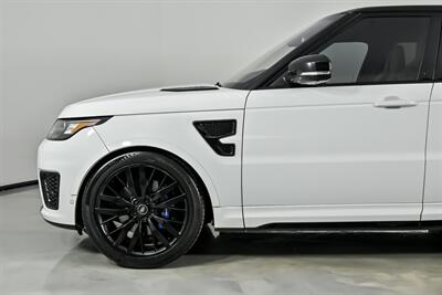 2017 Land Rover Range Rover Sport SVR   - Photo 7 - Joliet, IL 60435