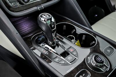 2021 Bentley Bentayga V8-FIRST EDITION-RARE JETSTREAM PAINT!   - Photo 38 - Joliet, IL 60435