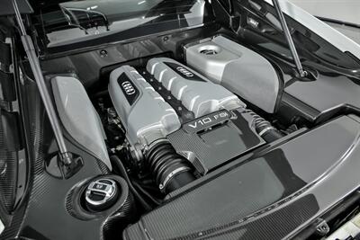 2011 Audi R8 5.2 quattro   - Photo 17 - Joliet, IL 60435