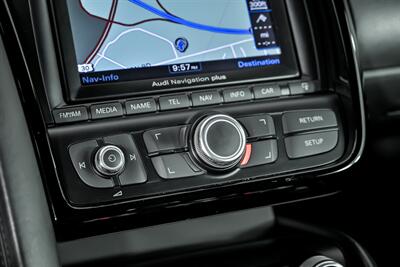 2011 Audi R8 5.2 quattro   - Photo 32 - Joliet, IL 60435