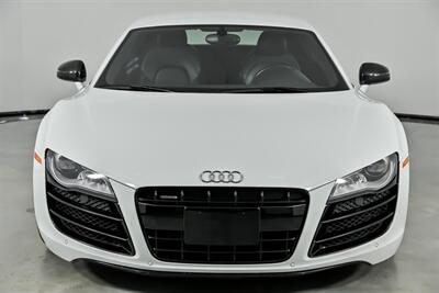 2011 Audi R8 5.2 quattro   - Photo 5 - Joliet, IL 60435