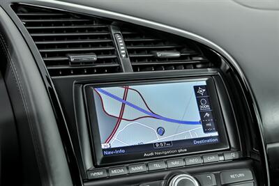 2011 Audi R8 5.2 quattro   - Photo 31 - Joliet, IL 60435