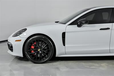 2020 Porsche Panamera GTS Sport Turismo - Photo 7 - Joliet, IL 60435