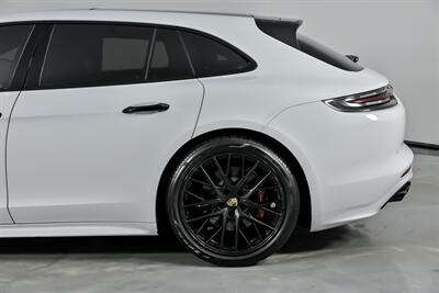 2020 Porsche Panamera GTS Sport Turismo - Photo 9 - Joliet, IL 60435