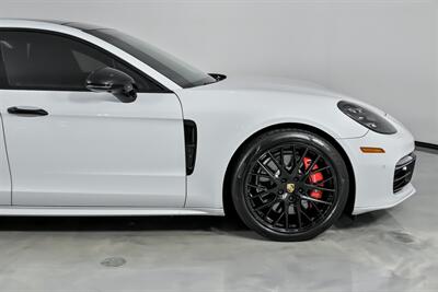 2020 Porsche Panamera GTS Sport Turismo - Photo 15 - Joliet, IL 60435