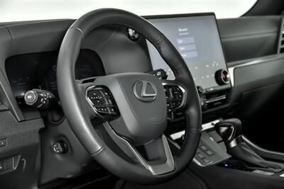 2024 Lexus GX 550 Overtrail+   - Photo 28 - Joliet, IL 60435