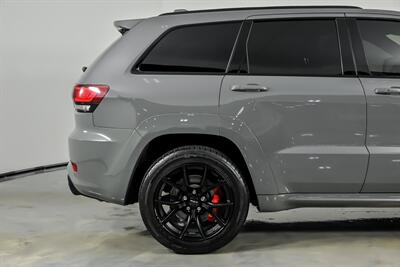 2019 Jeep Grand Cherokee SRT   - Photo 13 - Joliet, IL 60435