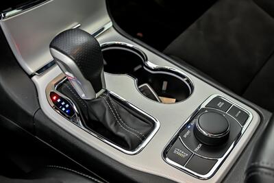 2019 Jeep Grand Cherokee SRT   - Photo 36 - Joliet, IL 60435