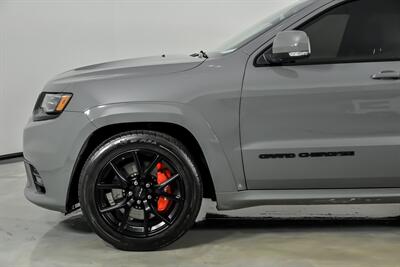 2019 Jeep Grand Cherokee SRT   - Photo 7 - Joliet, IL 60435