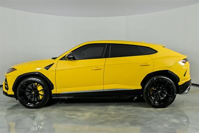 2019 Lamborghini Urus -STARLIGHT HEADLINER-CUSTOM AUDIO   - Photo 8 - Joliet, IL 60435