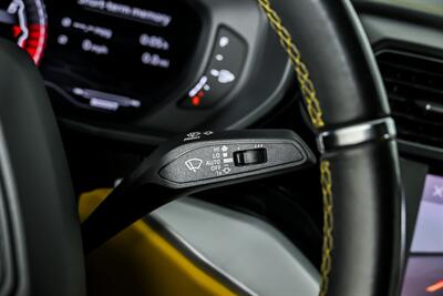 2019 Lamborghini Urus -STARLIGHT HEADLINER-CUSTOM AUDIO   - Photo 32 - Joliet, IL 60435