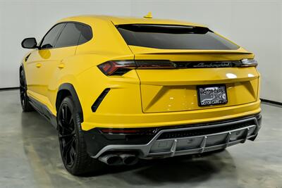 2019 Lamborghini Urus -STARLIGHT HEADLINER-CUSTOM AUDIO   - Photo 10 - Joliet, IL 60435
