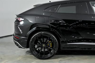 2019 Lamborghini Urus   - Photo 13 - Joliet, IL 60435
