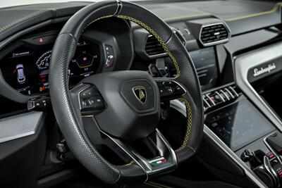 2019 Lamborghini Urus   - Photo 26 - Joliet, IL 60435