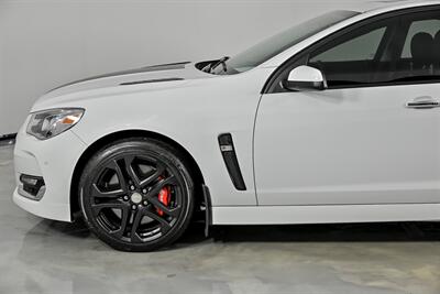 2017 Chevrolet SS   - Photo 8 - Joliet, IL 60435