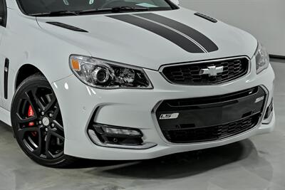 2017 Chevrolet SS   - Photo 3 - Joliet, IL 60435