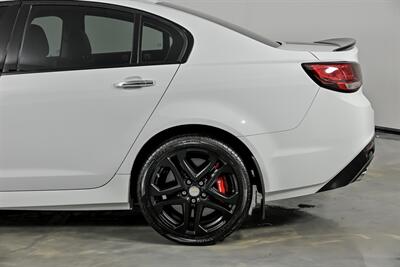 2017 Chevrolet SS   - Photo 10 - Joliet, IL 60435