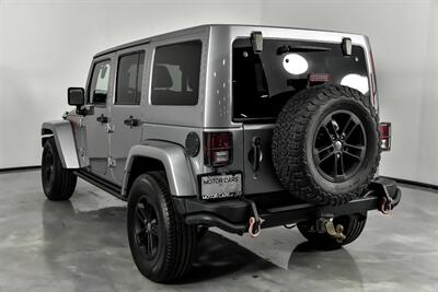 2017 Jeep Wrangler Unlimited Sahara   - Photo 9 - Joliet, IL 60435