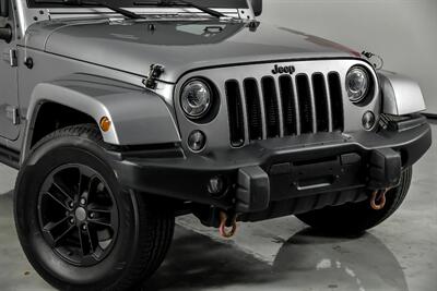 2017 Jeep Wrangler Unlimited Sahara   - Photo 3 - Joliet, IL 60435