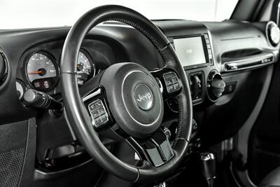 2017 Jeep Wrangler Unlimited Sahara   - Photo 22 - Joliet, IL 60435