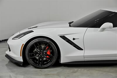2017 Chevrolet Corvette Stingray   - Photo 6 - Joliet, IL 60435