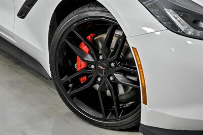 2017 Chevrolet Corvette Stingray   - Photo 4 - Joliet, IL 60435