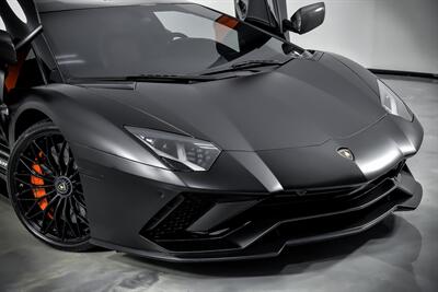 2019 Lamborghini Aventador LP 740-4 S   - Photo 3 - Joliet, IL 60435