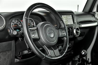 2016 Jeep Wrangler Unlimited Sahara   - Photo 23 - Joliet, IL 60435