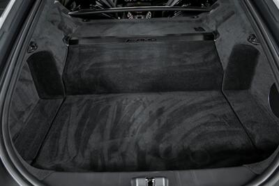 2018 Mercedes-Benz AMG GT R-HUGE $198K MSRP-CARBON CERAMICS & CARBON PACKAGE - Photo 16 - Joliet, IL 60435