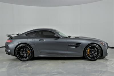 2018 Mercedes-Benz AMG GT R-HUGE $198K MSRP-CARBON CERAMICS & CARBON PACKAGE - Photo 14 - Joliet, IL 60435