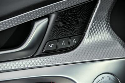 2022 Genesis G70 3.3T Standard - Photo 18 - Joliet, IL 60435