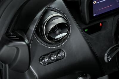2020 McLaren 720S Spider Luxury   - Photo 29 - Joliet, IL 60435