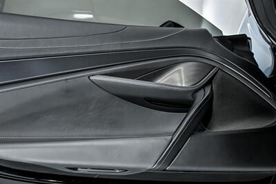 2020 McLaren 720S Spider Luxury   - Photo 24 - Joliet, IL 60435