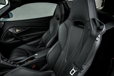 2020 McLaren 720S Spider Luxury   - Photo 27 - Joliet, IL 60435