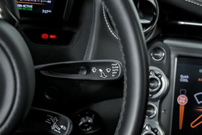2020 McLaren 720S Spider Luxury   - Photo 35 - Joliet, IL 60435