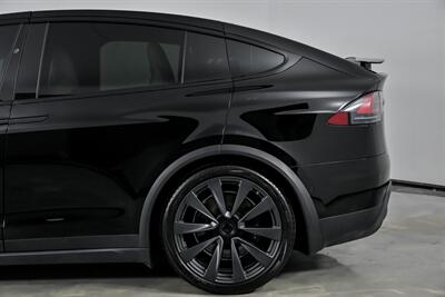 2022 Tesla Model X Plaid   - Photo 9 - Joliet, IL 60435