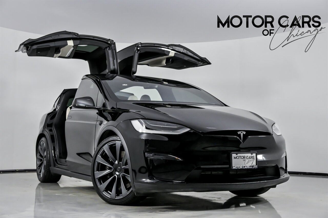 2022 Tesla Model X Plaid   - Photo 1 - Joliet, IL 60435