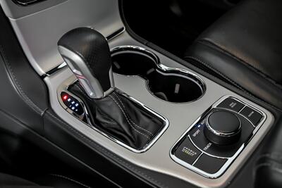 2018 Jeep Grand Cherokee SRT   - Photo 37 - Joliet, IL 60435