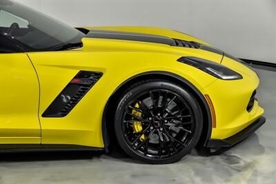2017 Chevrolet Corvette Z06 3LZ   - Photo 14 - Joliet, IL 60435
