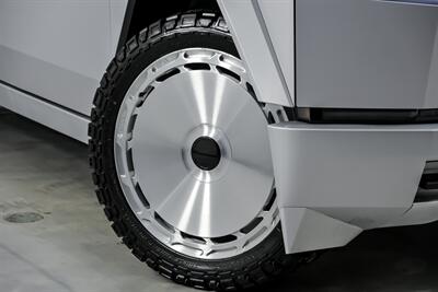 2025 Tesla Cybertruck -$30K MODS-FULL PAINT MATCH & WHEELS   - Photo 4 - Joliet, IL 60435