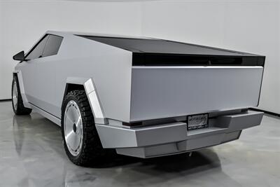 2025 Tesla Cybertruck -$30K MODS-FULL PAINT MATCH & WHEELS   - Photo 10 - Joliet, IL 60435