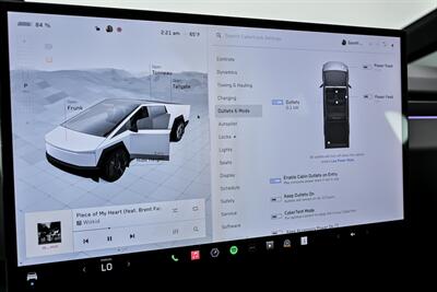 2025 Tesla Cybertruck -$30K MODS-FULL PAINT MATCH & WHEELS   - Photo 35 - Joliet, IL 60435