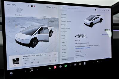 2025 Tesla Cybertruck -$30K MODS-FULL PAINT MATCH & WHEELS   - Photo 41 - Joliet, IL 60435