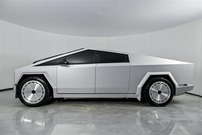 2025 Tesla Cybertruck -$30K MODS-FULL PAINT MATCH & WHEELS   - Photo 8 - Joliet, IL 60435