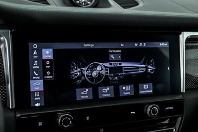 2022 Porsche Macan GTS-RARE PYTHON GREEN!   - Photo 36 - Joliet, IL 60435
