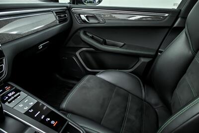 2022 Porsche Macan GTS-RARE PYTHON GREEN!   - Photo 41 - Joliet, IL 60435