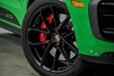 2022 Porsche Macan GTS-RARE PYTHON GREEN!   - Photo 4 - Joliet, IL 60435