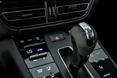 2022 Porsche Macan GTS-RARE PYTHON GREEN!   - Photo 39 - Joliet, IL 60435
