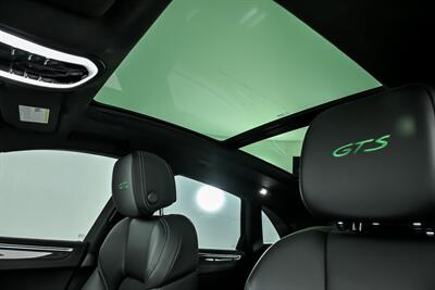 2022 Porsche Macan GTS-RARE PYTHON GREEN!   - Photo 24 - Joliet, IL 60435
